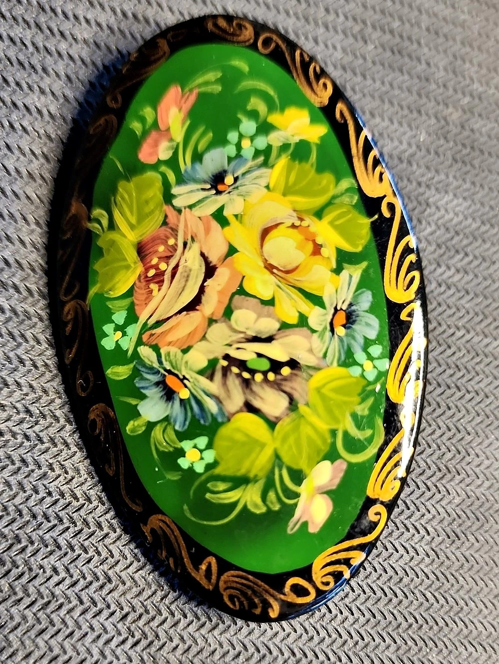 Vintage 1995 Signed Russian Lacquer Brooch Green Zhostovo Floral Pin Savelieva